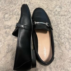 Like-new Black flats